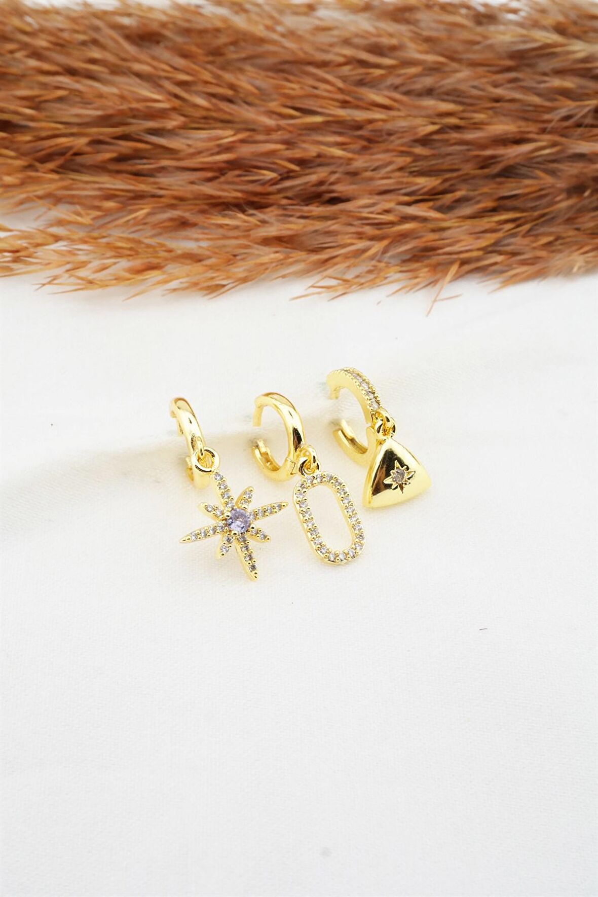  Kadın Zirkon Taşlı Kuzey Yıldızı Figürlü 3'lü Küpe Seti 