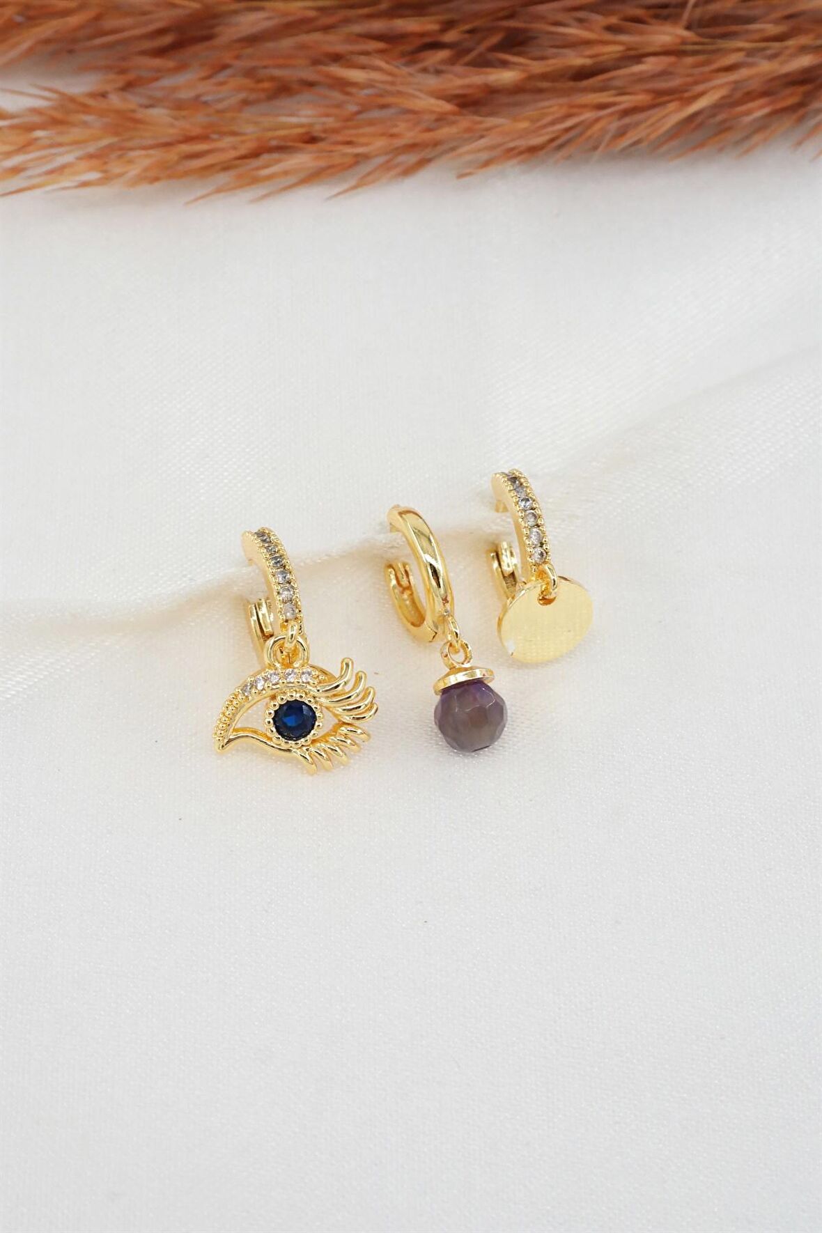Kadın Zirkon Taşlı Göz Figürlü ve Ametist Taşlı 3'lü Küpe Seti