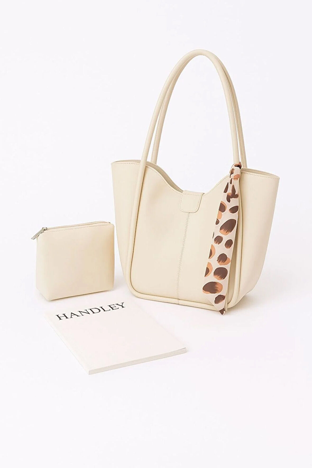 Şehir Zarafetini Taşıyan Minimalist Tote Çanta Seti