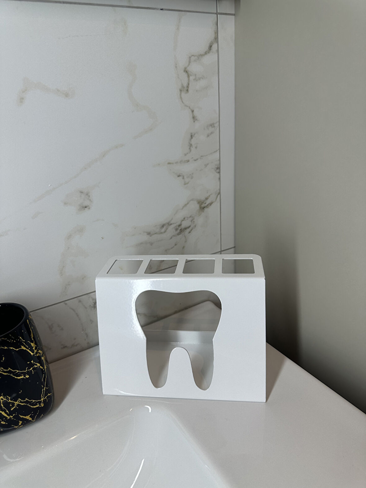 Işıl Metal Şarjlı Diş Fırçalık | Elektrikli Diş Fırçası Standı – Monte Edilebilir Metal Organizer