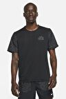 Nike Rise 365 Run Division Short-Sleeve Reflectörlü Siyah Koşu Tişörtü