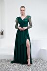 Yeşil Kolu Pullu Yırtmaçlı Abiye Elbise