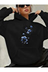 Mavi Çiçekler Baskılı Kapüşonlu Sweatshirt