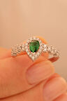 Kadın Gümüş Yüzük - Peri Zümrüt Taşlı Damla Model Kadın Yüzük
