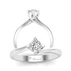 0,30 Karat F Renk Uluslararası Sertifikalı Pırlanta Tektaş Yüzük