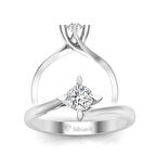 0,30 Karat G Renk Uluslararası Sertifikalı Pırlanta Tektaş Yüzük