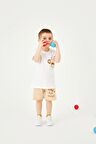 Maymun Cep Detaylı Şortlu Erkek Çocuk Takım Beyaz