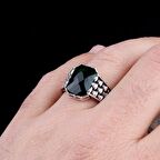 ZİRKON TAŞLI MODEL 925 AYAR GÜMÜŞ ERKEK YÜZÜK