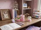 Masalsı Dokunuş: Flamingo Kalemlik Unicorn Kar Küresi 3’lü Dekoratif Set