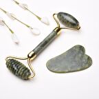 Tırtıklı Jade Roller ve Yeşim Kalp Gua Sha Masaj Taşı Premium Set