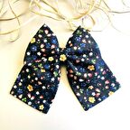 Siyah Renk Çiçek Desenli Klipsli Fiyonk Kumaş Kadın Saç Tokası