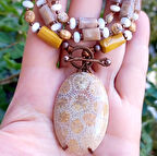 1858 Fosil Mercan el yapımı kolye