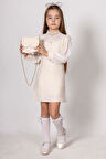 Kız Çocuk Omuzları ve Göğsü Güpür İşlemeli Taş Düğme Detaylı Şanel Krem Elbise