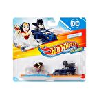 Hot Wheels Racer verse Wonder Woman ve Batma  2'li Paket - HRT23