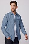 Slim Fit Dar Kesim Tek Cep Kapaklı Pamuklu Mavi Denim Gömlek