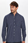 Erkek Regular Fit Klasik Kesim Düğmeli Yaka Küçük Kareli Pamuklu Lacivert-Beyaz Gömlek