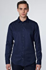 Erkek Slim Fit Dar Kesim Uzun Kollu Pamuklu Armürlü Tek Cepli Lacivert Gömlek