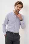 Erkek Slim Fit Dar Kesim %100 Pamuk Düğmeli Yaka Çizgili Uzun Kollu Cepli Keten Lacivert Gömlek