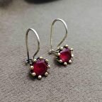 Yakut Taşlı Otantik Gümüş Kadın Küpe