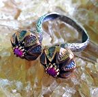 Yakut Taşlı Çiçek Model Gümüş Kadın Otantik Yüzük