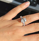 Diamond Kesim Beyaz Taşlı Yüzük