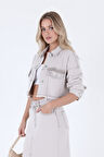 Kadın Gri Astar Detaylı Saçaklı Uzun Kol Crop Kısa Kot Ceket 25KCKT6016