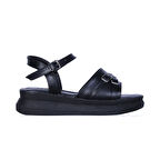 Ayakcenter By6 Ayışığı Siyah Tokalı Kadın Düz Sandalet