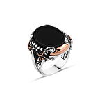 Amberkan Düz Oniks Taşlı Yanları Kılıçlı Erkek Yüzük