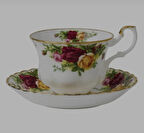 Royal Albert Old Country Fincan