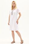 Şile Bezi Beyaz Kısa Kol Nakışlı Yaka Yazlık Elbise