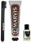 Marvis Sweet & Sour Rhubarb Diş Macunu 75 ml + Orta Sert Diş Fırçası + Konsantre Ağız Gargarası 30 ml