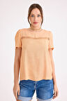 Güpürlü Kısa Kol Keten Bluz