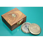 Büro Ev Ofis Hediyesi için Ahşap Kutulu Tasarım Pirinç Yapım Prestij Yön Pusulası