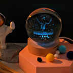 Büro Ev Ofis Hediyesi için 6CM Geyik RGB Renk Değiştirir Ahşap Standlı Işıklı Cam Küre