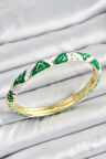 Zarif Kadın için Mineli Pirinç Yeşil Beyaz Motif Kelepçe Bileklik
