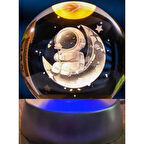 Büro Ev Ofis Hediyesi için Ayda Astronot Stil Plastik Altlı Led Işıklı Cam Küre