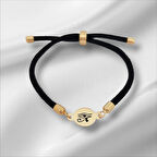 Özgürlüğü Yansıtan Siyah Örgülü ve 14 Ayar Altın Plakalı Yuvarlak Figürlü Serbest Bilekliği