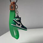 Spor Ayakkabı Anahtarlık Ve Çanta Aksesuarı