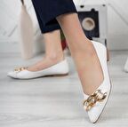 Zincirli Babet Ayakkabı Cilt Beyaz Topuk Boyu 1 Cm