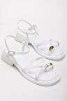 Kadın Beyaz Gold Yüzük Detaylı Günlük Sandalet