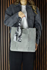 Gri Hakiki Dana Süet Manyetik Kapaklı Fermuarlı İç Cepli Askılı Büyük Boy Günlük Omuz Çantası