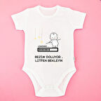 Bezim Doluyor Loading… Bebek Body - Espirili Bebek Kıyafeti