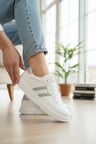 Enoch Kadın Spor Ayakkabı Delikli Detaylı Ve Hafif Comfort Düz Tabanlı Günlük Sneaker