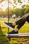 Enoch Kadın Spor Ayakkabı Amblem Detaylı Ve Ortopedik Düz Tabanlı Casual Sneaker