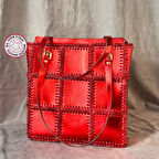 Uretti - Yıldız 7202 - El Yapımı Parlak Rugan Kırmızı Abiye Çanta - ​​​​​​​31 x 34 cm