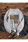 Kelebek Desenli Kapüşonlu Cepli Sweatshirt