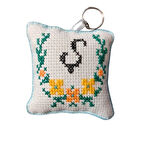 Uretti - Sibel 2453 9724 El Yapımı Ş Harfi Kanaviçe Anahtarlık