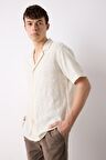 DeFacto Regular Fit Apaş Yaka Yazlık Kısa Kollu Gömlek E0790AX25SPER83