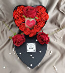 İnci Mode İyiki Varsın 12+1 Çiçekli Kalpli Kutu Hediyelik Çiçek Kutusu Siyah