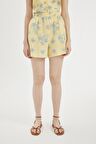 DeFacto Çiçekli Normal Bel Keten Karışımlı Şort D0317AX24SMYL487